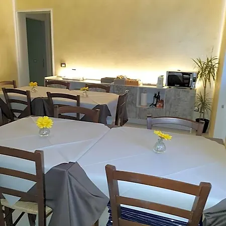 Bed & Breakfast Desenzano 4*
