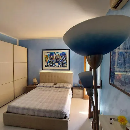 ベッド・アンド・ブレックファスト Desenzano 4*
