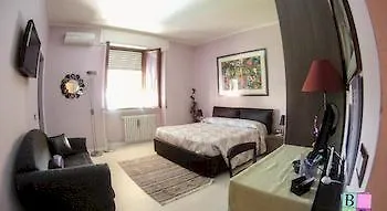 ベッド・アンド・ブレックファスト Desenzano 4*